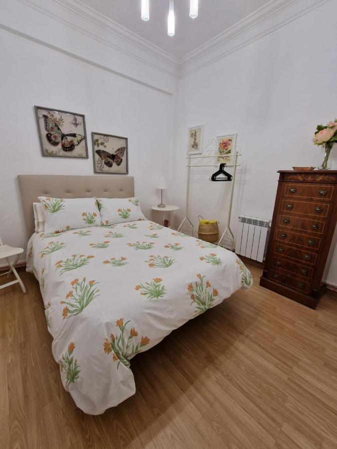 Appartement Amplio y céntrico piso con patio. à La Corogne Extérieur photo