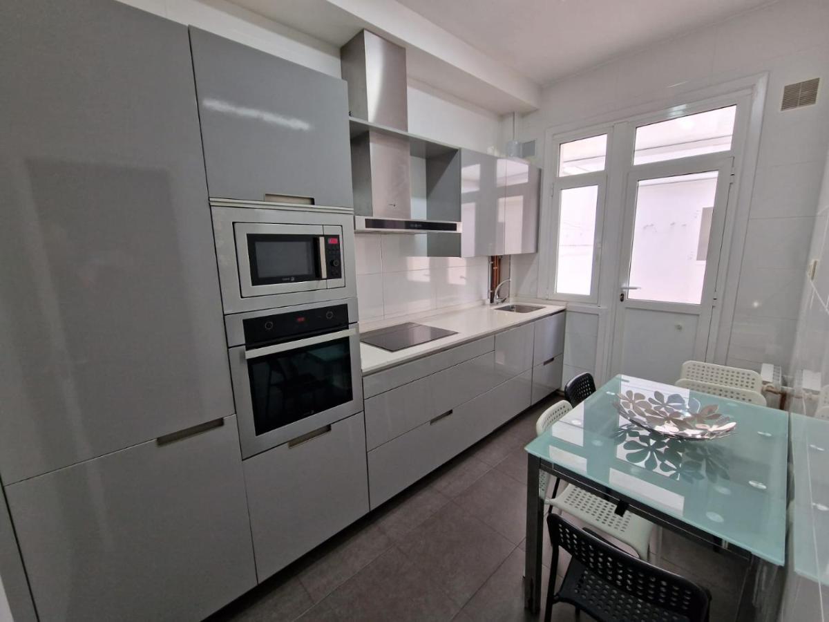 Appartement Amplio y céntrico piso con patio. à La Corogne Extérieur photo